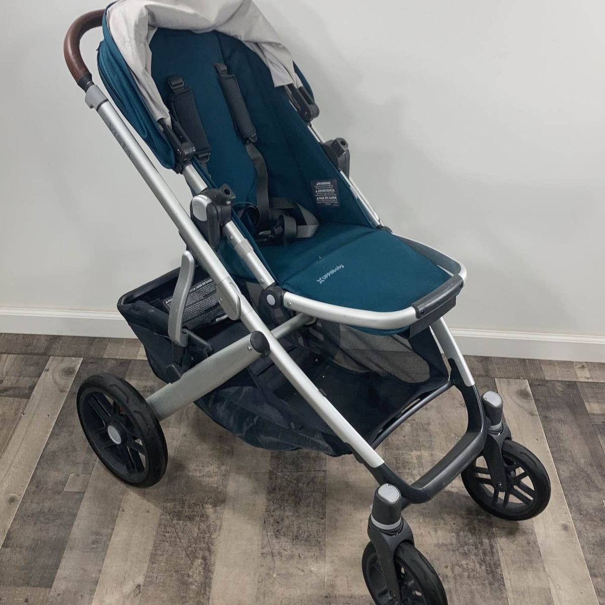 uppababy vista v2 deep sea UPPAbaby VISTA V2 Stroller, 2021, Finn (Deep Sea)