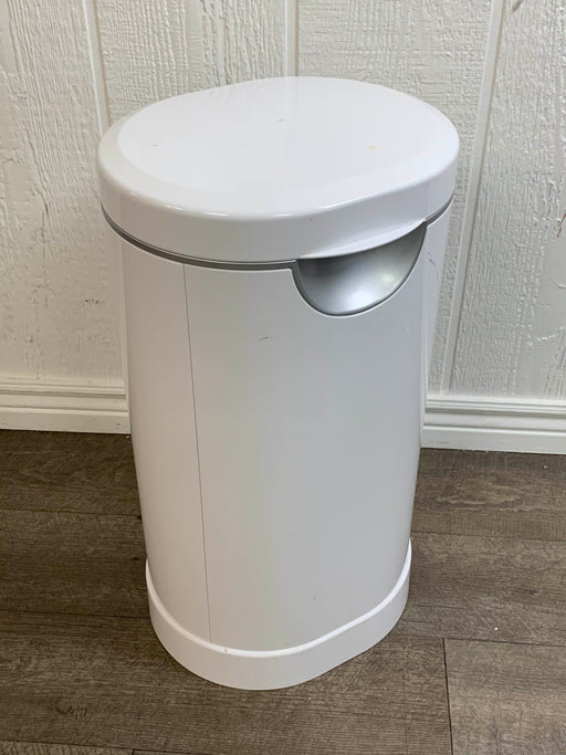 used Munchkin Arm & Hammer Diaper Pail