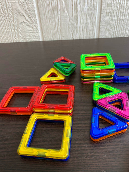 secondhand Magnetic tile set