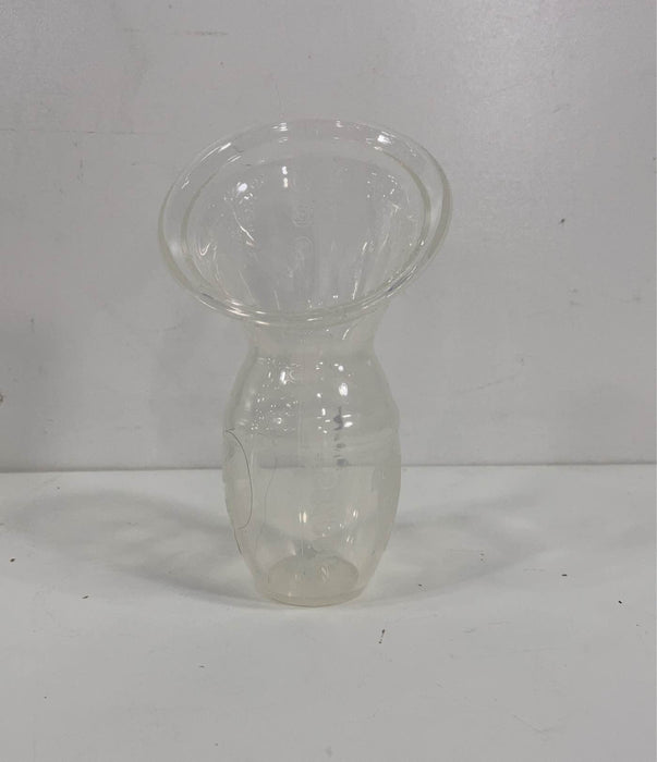 Shop Haakaa Manual Breast Pump at GoodBuy Gear