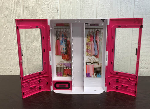 secondhand Barbie Fashionista Ultimate Closet