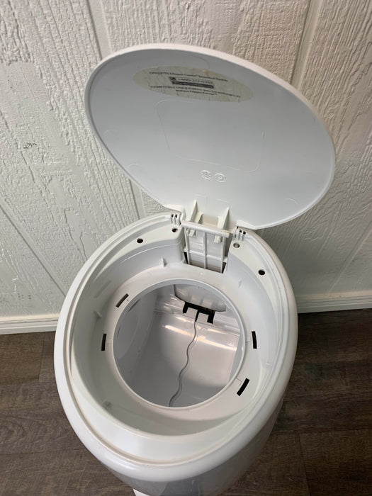 Shop Playtex Diaper Genie Elite at GoodBuy Gear