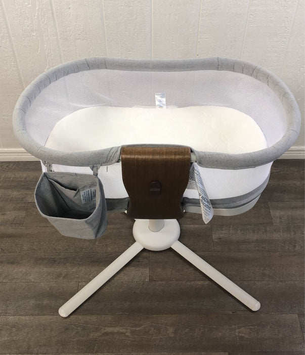 Shop Halo BassiNest Swivel Sleeper, Luxe Plus Series at GoodBuy Gear