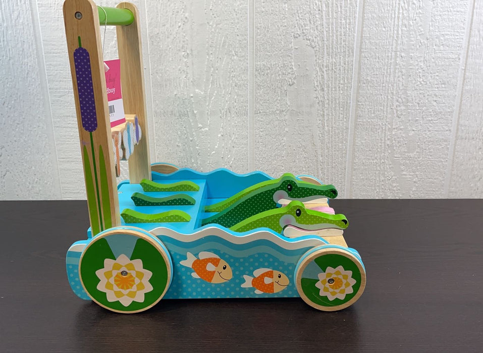 secondhand Melissa & Doug Chomp and Clack Alligator Push Toy