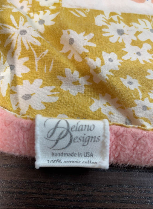 used Delano Designs Organic Crib Bedding Set