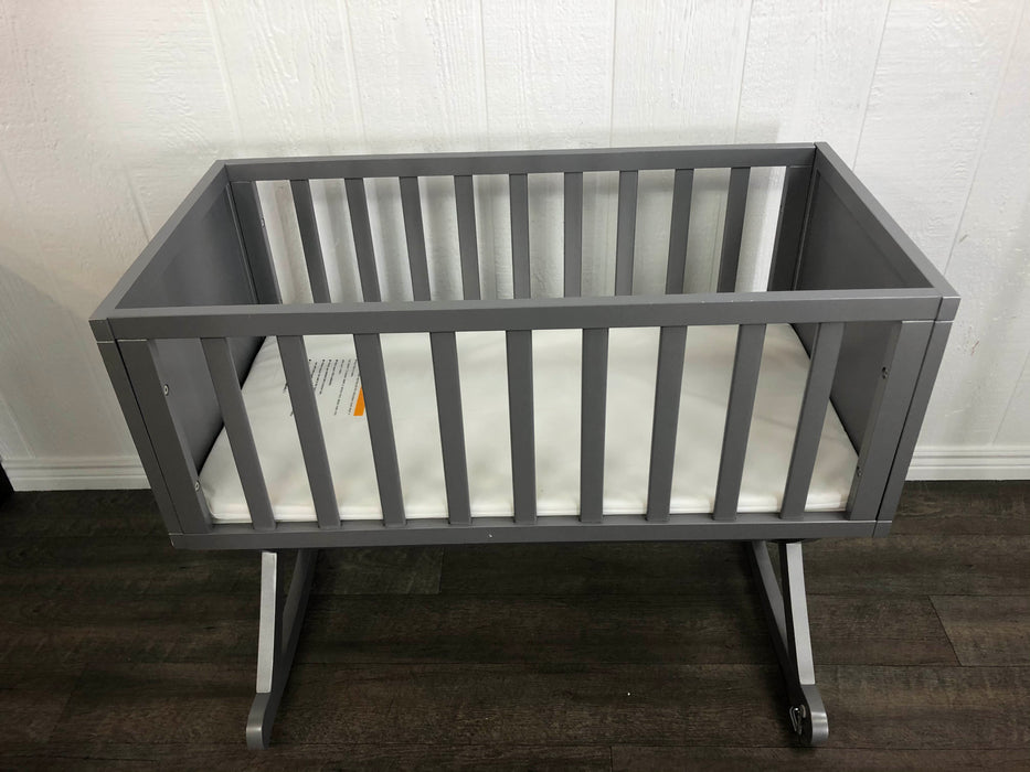 used Dream On Me Haven Cradle