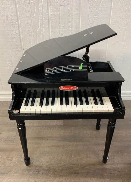 secondhand Melissa & Doug Learn-to-play Grand Piano