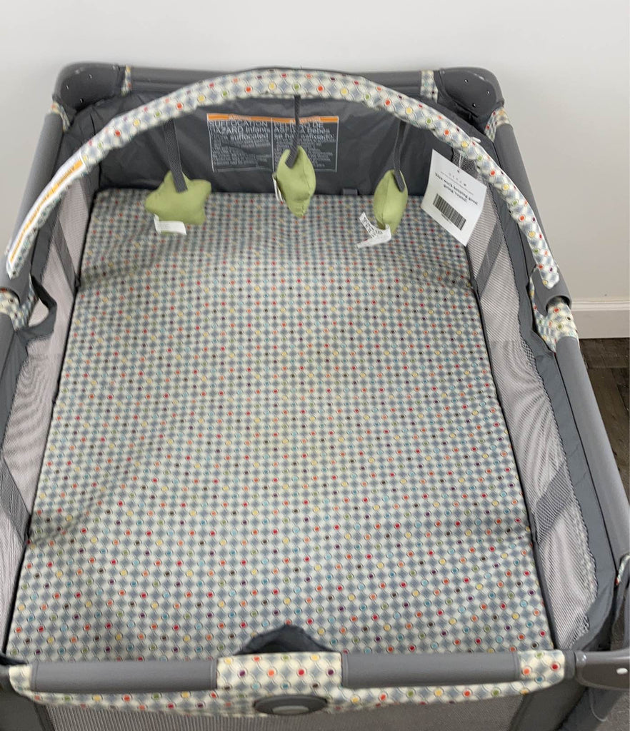 Graco Pack 'n Play Playard With Infant