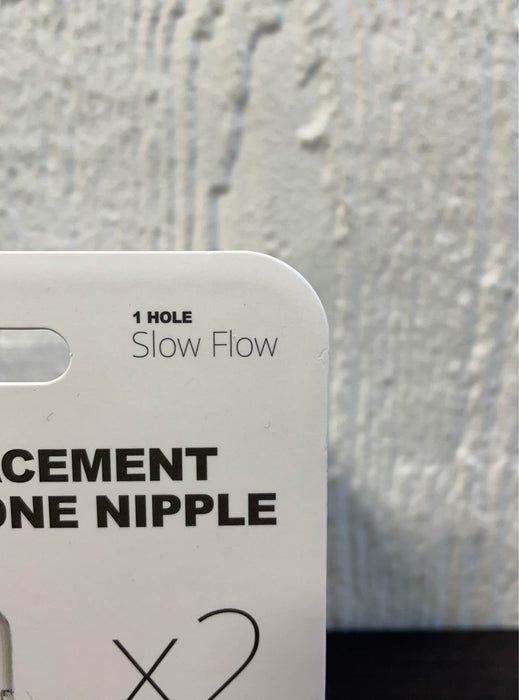 Shop Comotomo Replacement Nipple, 2pk, Slow Flow at GoodBuy Gear