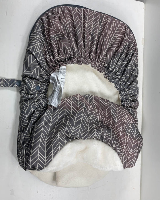 Shop Skip Hop Stroll And Go Car Seat Cover, Gray Feather at GoodBuy Gear