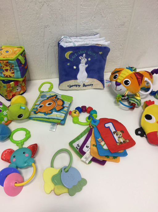 secondhand BUNDLE Grasping Toys