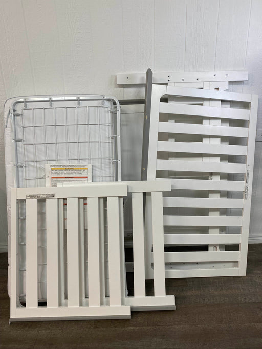 secondhand Delta Children Providence 4-in-1 Crib, With Toddler Rail