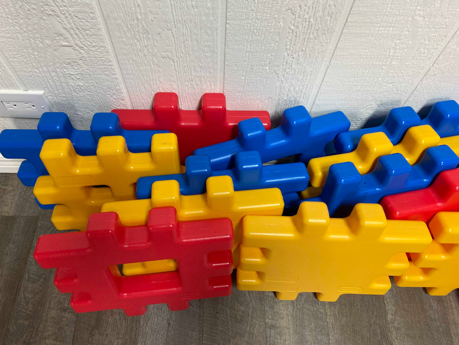 secondhand Little Tikes Big Waffle Block Set, 18 Pieces