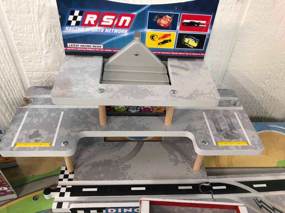 used KidKraft Disney Pixar Cars 3 Florida Speedway Train Table Racetrack