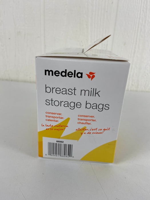 secondhand Medela Breast milk Storage Solution