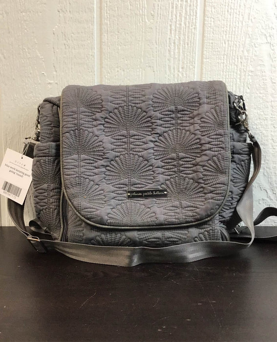 used Petunia Pickle Bottom Diaper Bag