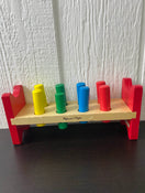 secondhand Melissa & Doug Pound A Peg
