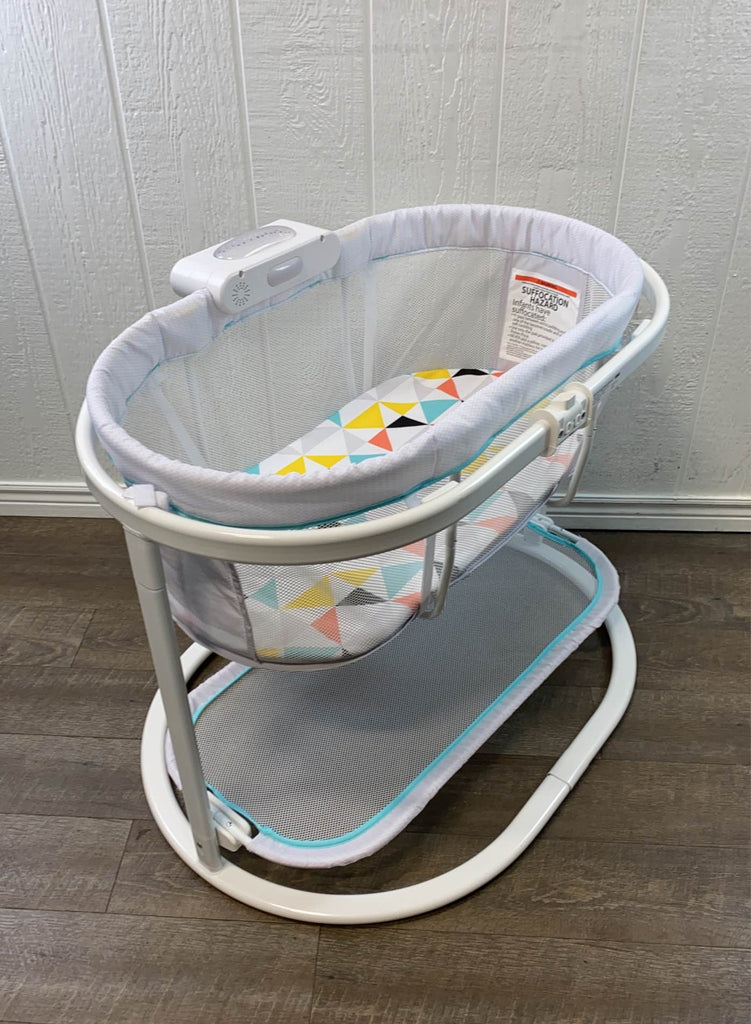 Fisher Price Soothing Motions Bassinet