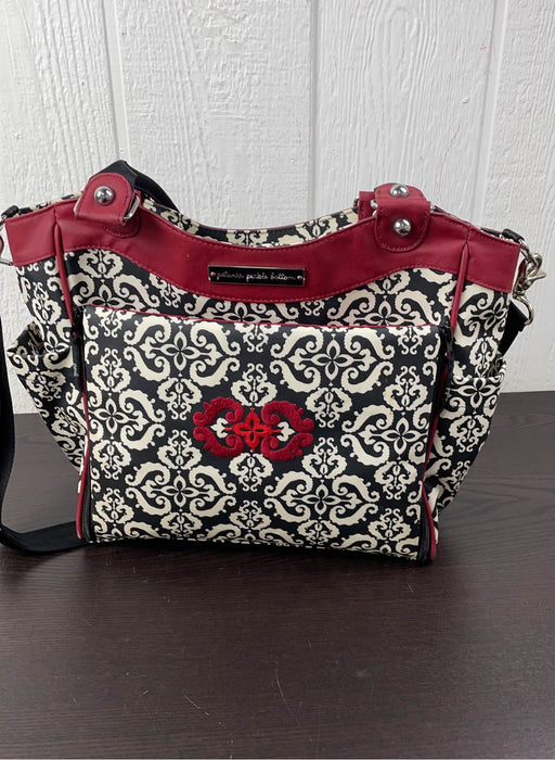 used Petunia Pickle Bottom City Carryall Tote Diaper Bag