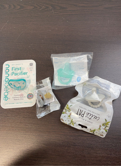 used BUNDLE Pacifiers
