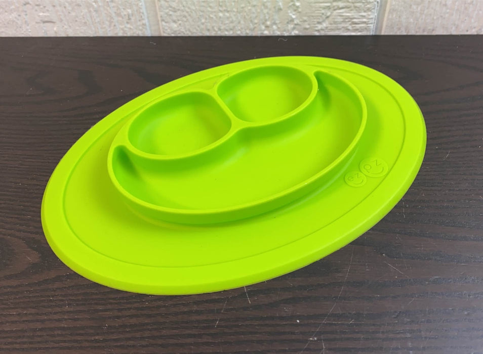 Shop ezpz Mini Feeding Set, Lime at GoodBuy Gear