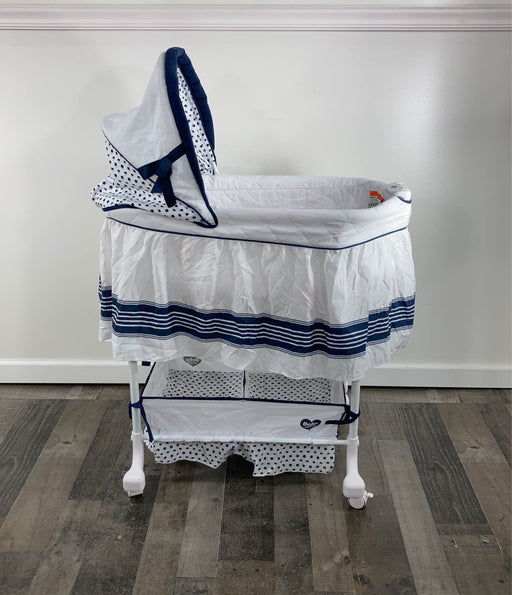 secondhand Delta Children Deluxe Gliding Bassinet