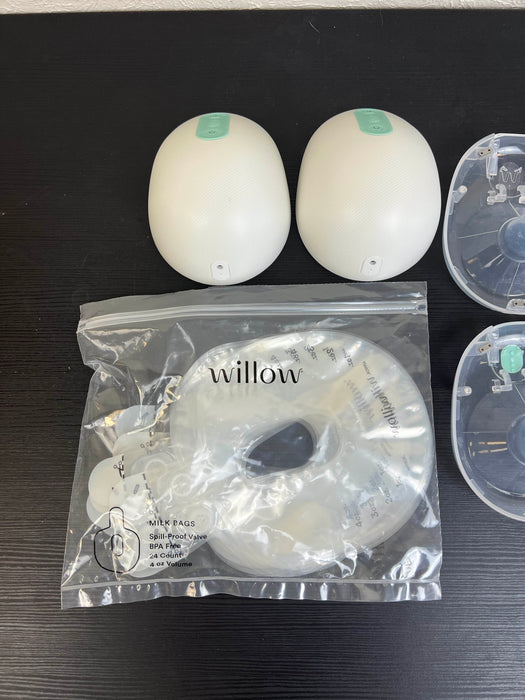 Shop Willow Wearable Breast Pump, 3.0, 24mm Flanges, 27mm Flanges at GoodBuy Gear