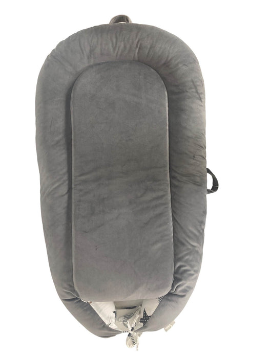 secondhand Newborn Lounger