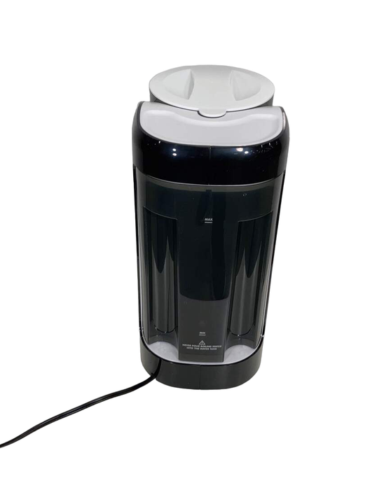 Shop Baby Brezza Formula Pro Advanced Baby Formula Dispenser, White on Black at GoodBuy Gear