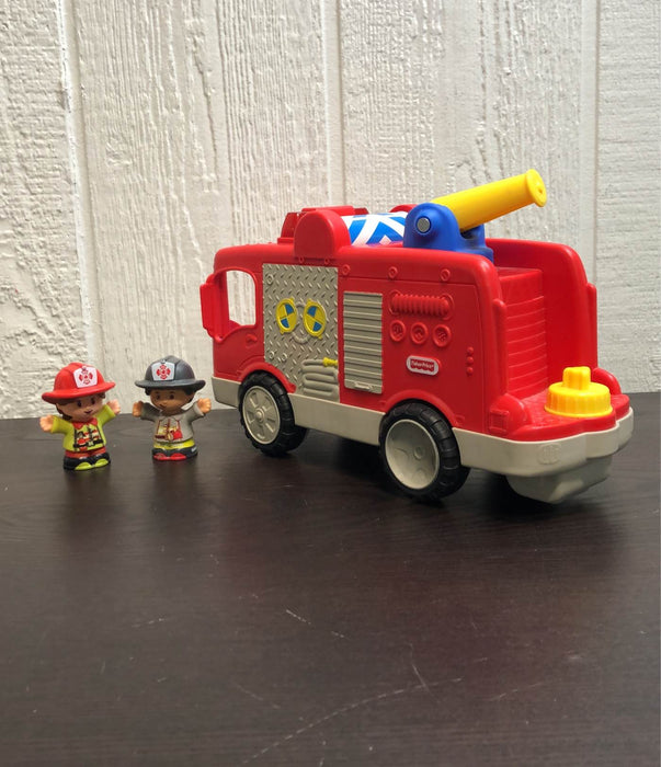 used Fisher Price Little People To The Rescue Fire Truck