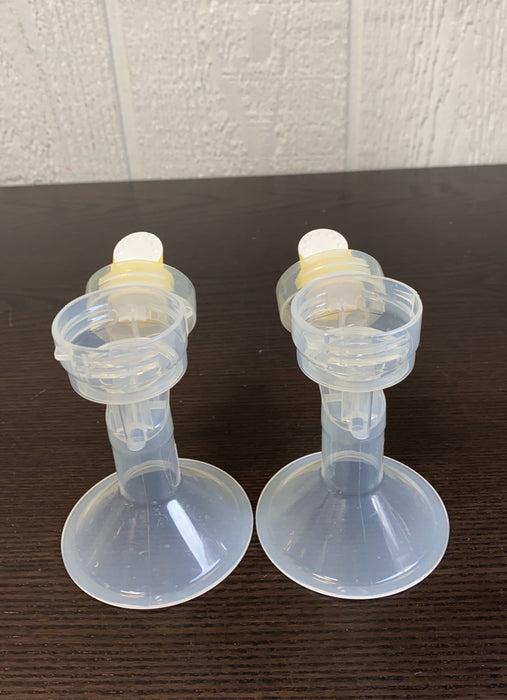 Shop BUNDLE Medela Accessories at GoodBuy Gear
