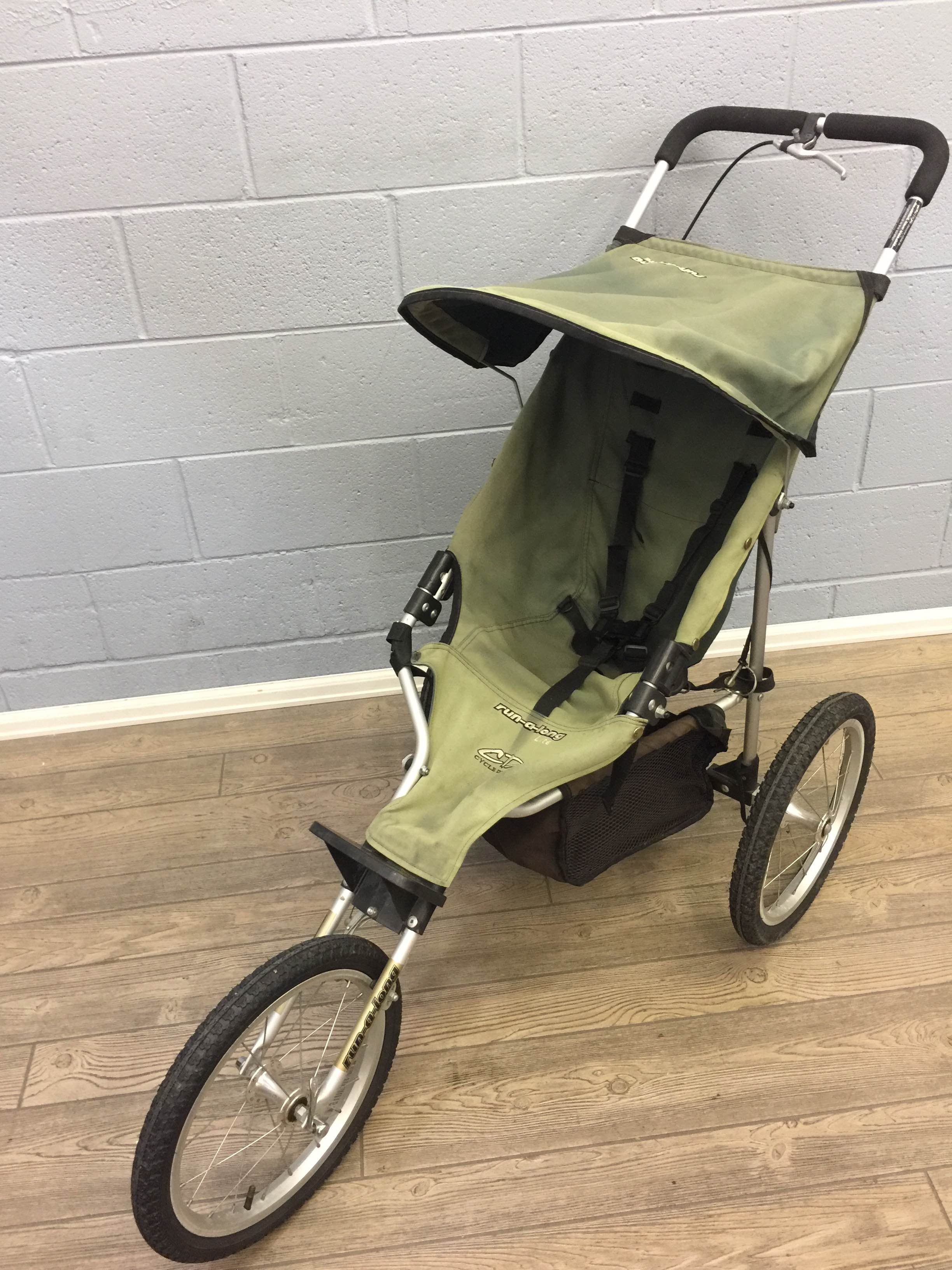 Run along lite sales jogging stroller