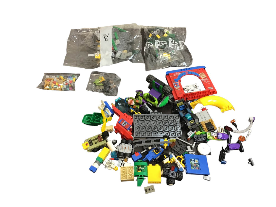 used LEGO Collection of random pieces and mini figures