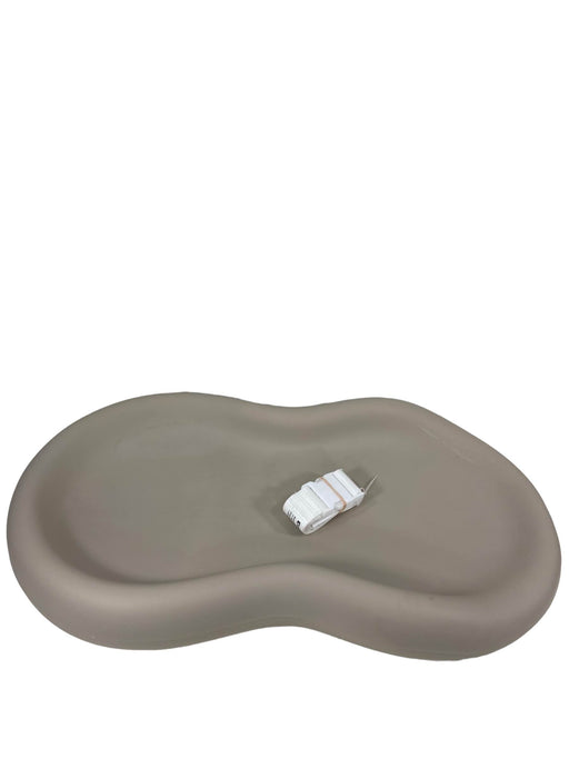 secondhand Keekaroo Peanut Changing Pad, Vanilla