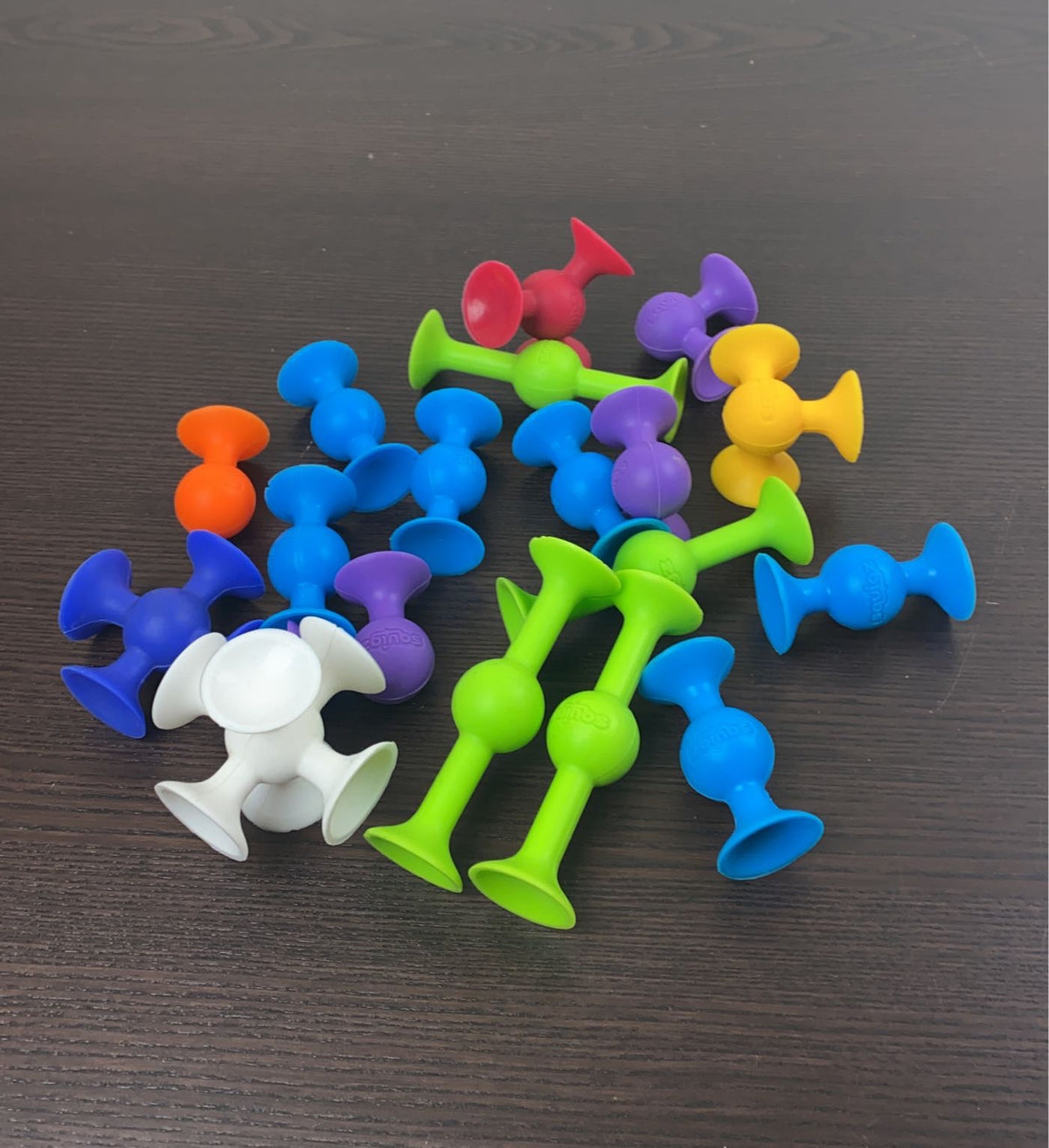 Fat Brain Toys Mini Squigz — GoodBuy Gear