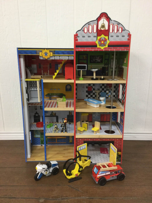 used KidKraft Deluxe Fire Rescue Set