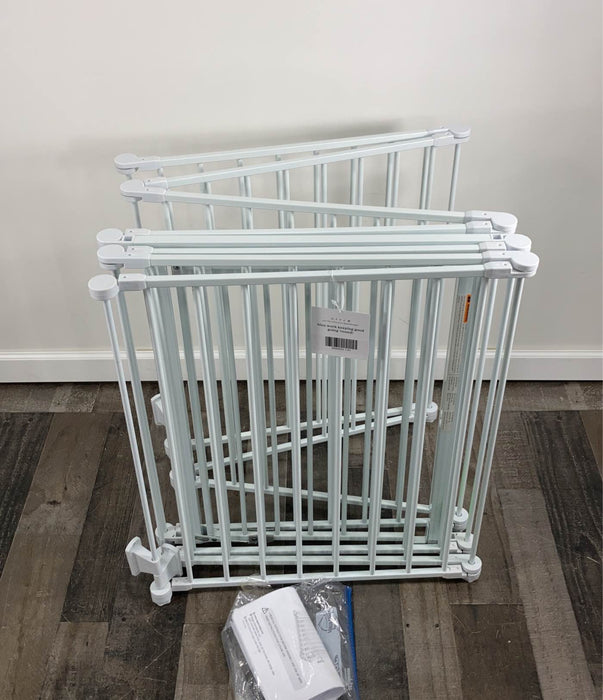 secondhand Regalo 4-in-1 Play Yard