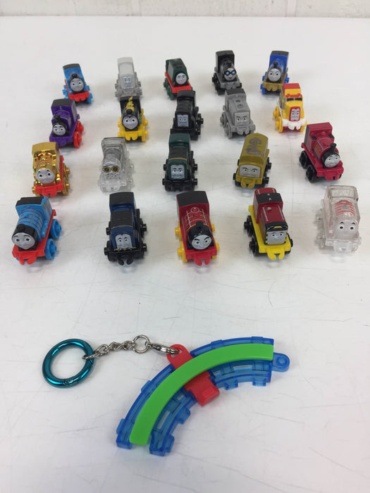 secondhand BUNDLE Thomas Mini Set, With 20 Trains