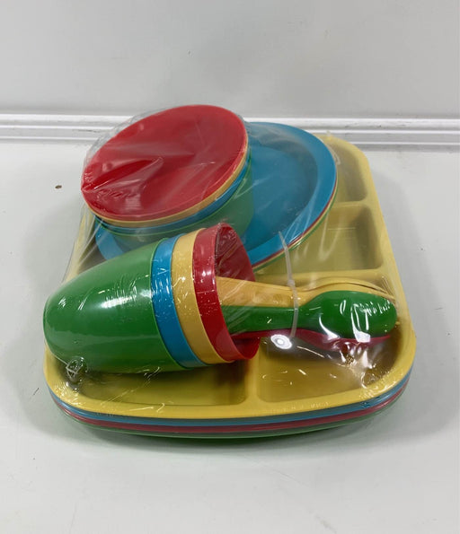 secondhand Mainstays 24 pc Kids Dinner Set