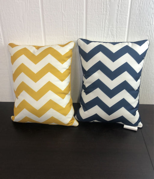 secondhand BUNDLE Throw Pillows