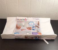 secondhand Munchkin Secure Grip Waterproof Diaper Changing Pad