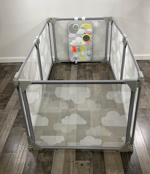 secondhand Skip Hop Playview Expandable Enclosure