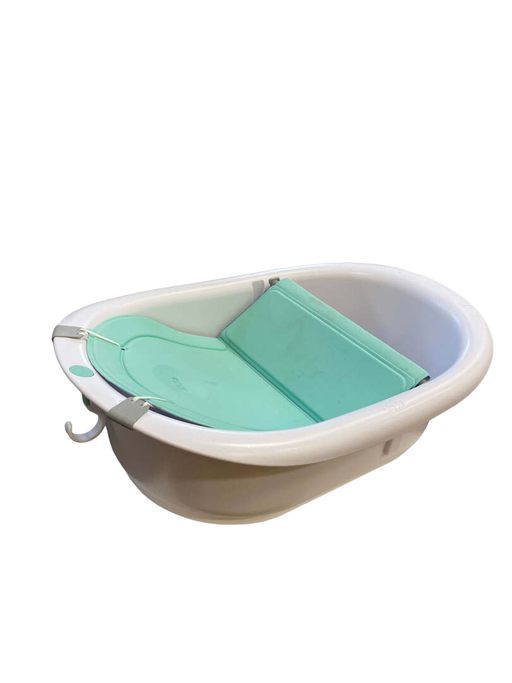 Shop FridaBaby Grow-With-Me Bath Tub at GoodBuy Gear