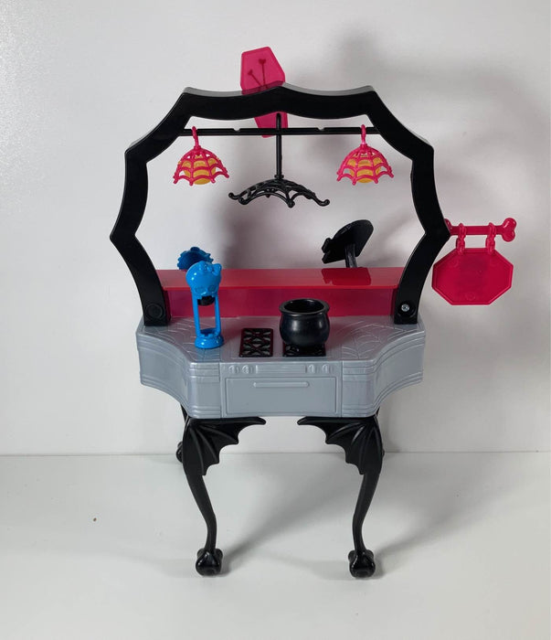 used Mattel Monster High Die-Ner Playset