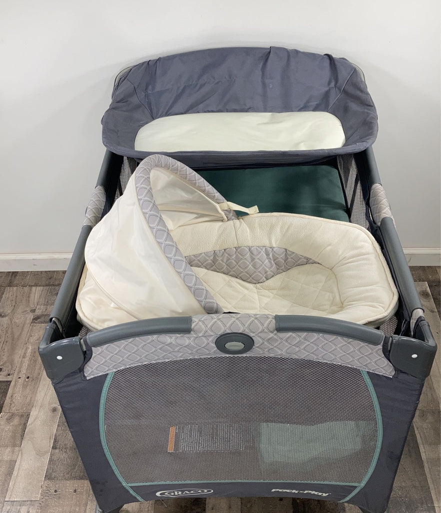 Graco Pack 'n Play Newborn Seat Playard