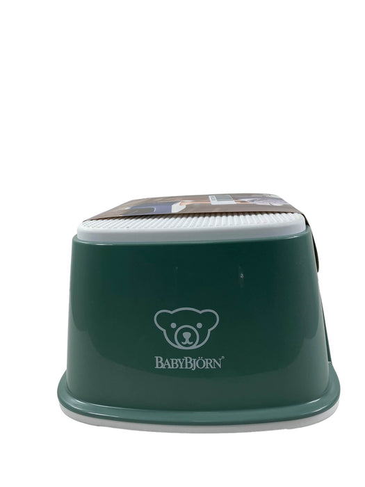 Shop BabyBjorn Step Stool, Deep Green/White at GoodBuy Gear