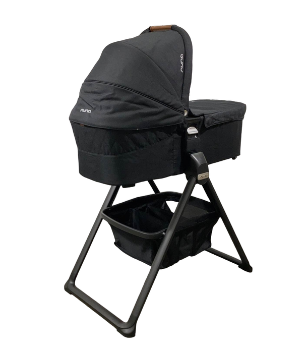 secondhand Nuna MIXX Bassinet with Stand