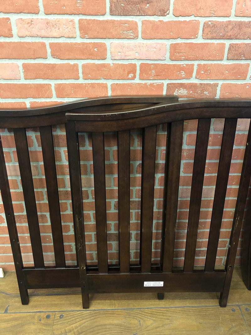 Baby cache bliss curved top crib Clearance