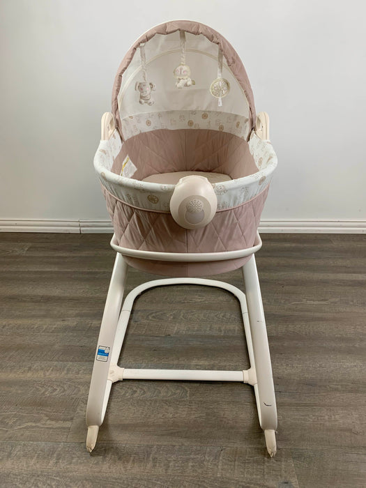 used Delta Children Deluxe Moses Bassinet