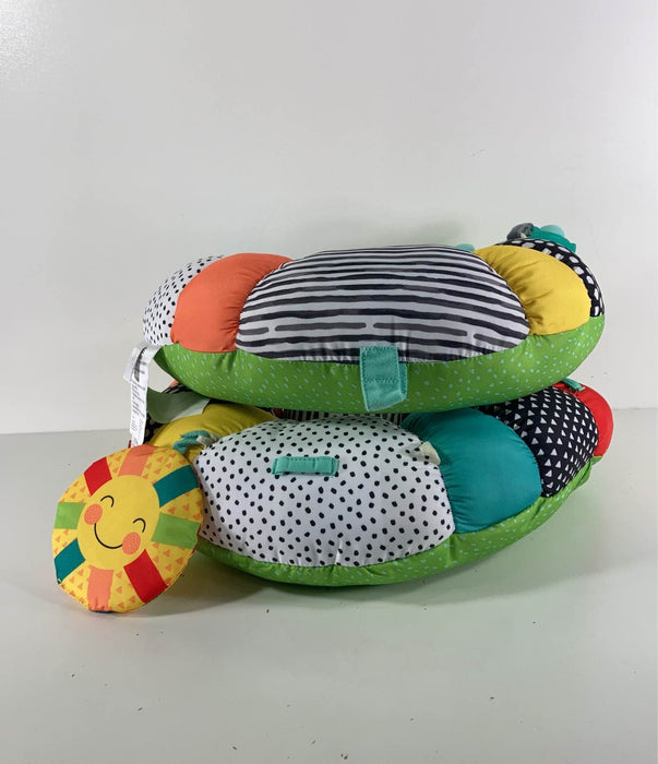 secondhand Infantino Prop-A-Pillar Tummy Time & Seated Support